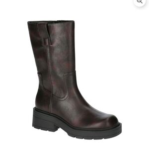 No Boundaries Chocolate Pull On Lug Boot Fall Winter Womens Boot Size 7 New
